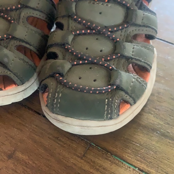 Eddie Bauer play/water shoes for baby boy - Picture 6 of 9